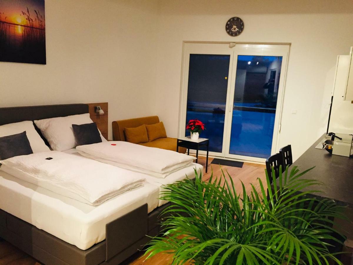 רוסט Sonnenweg Appartements מראה חיצוני תמונה